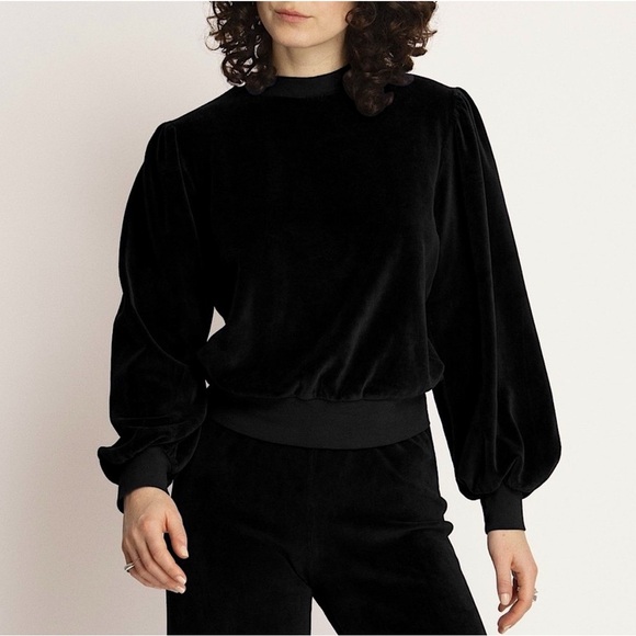 Suzie Kondi The Perissa Velour black sweatshirt - Picture 1 of 6